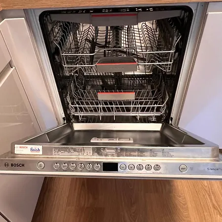 Apartamento Luxury Close To Centre, Vusch Private Parking Included *